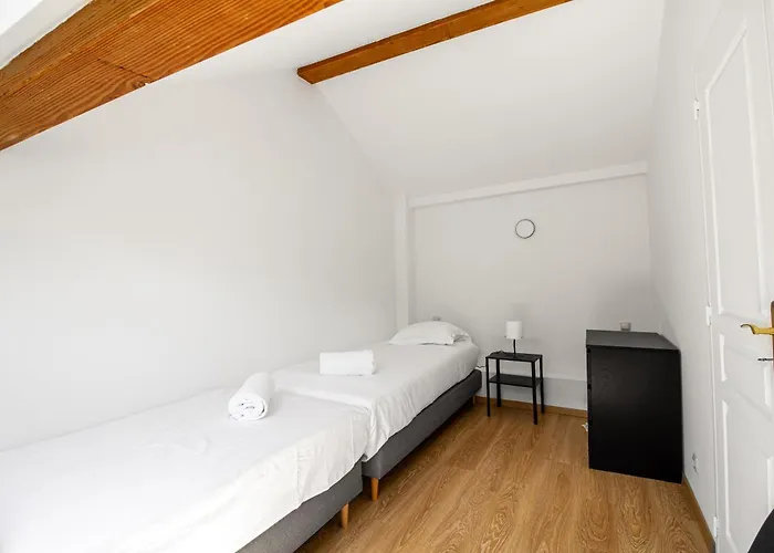 Sweet-mane Apartment